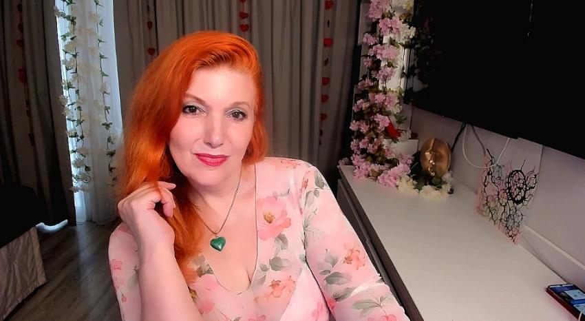 Webcam chat profile for AlmazFireFoxOne: Kissing