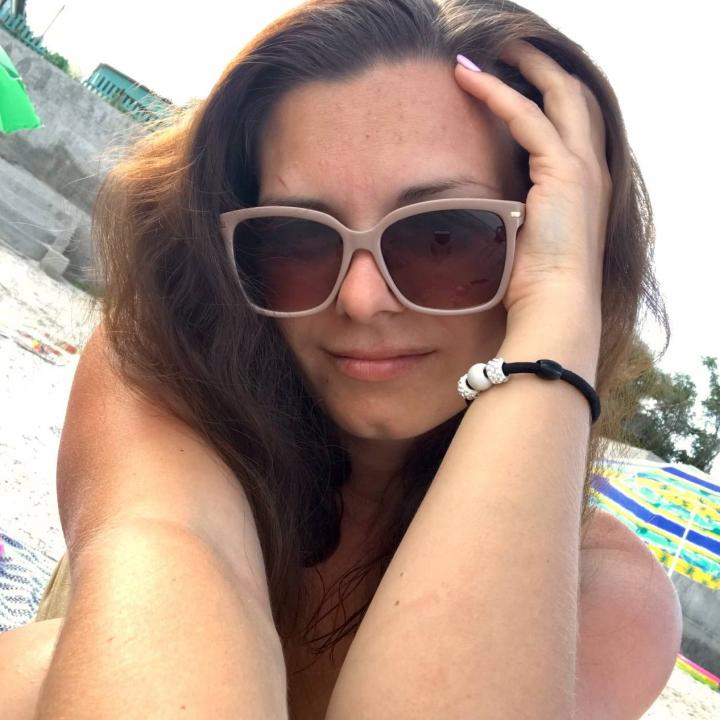 Webcam chat profile for KissGirl