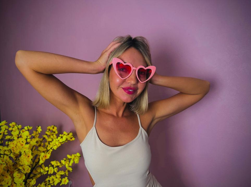 Webcam chat profile for LesCute: Lingerie & stockings