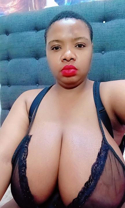 Webcam chat profile for devineboobs: Bondage & discipline