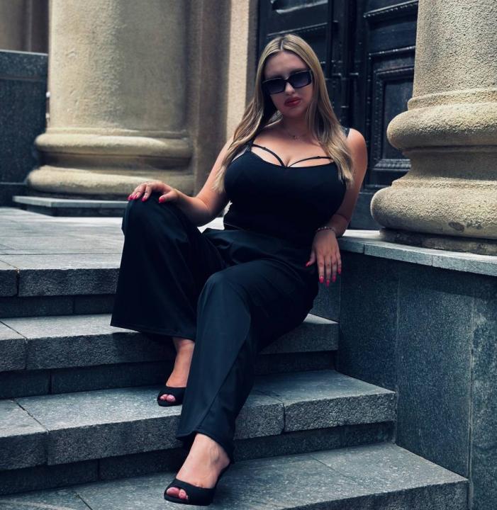 Webcam chat profile for Kat6hy: Ask about my other fetishes