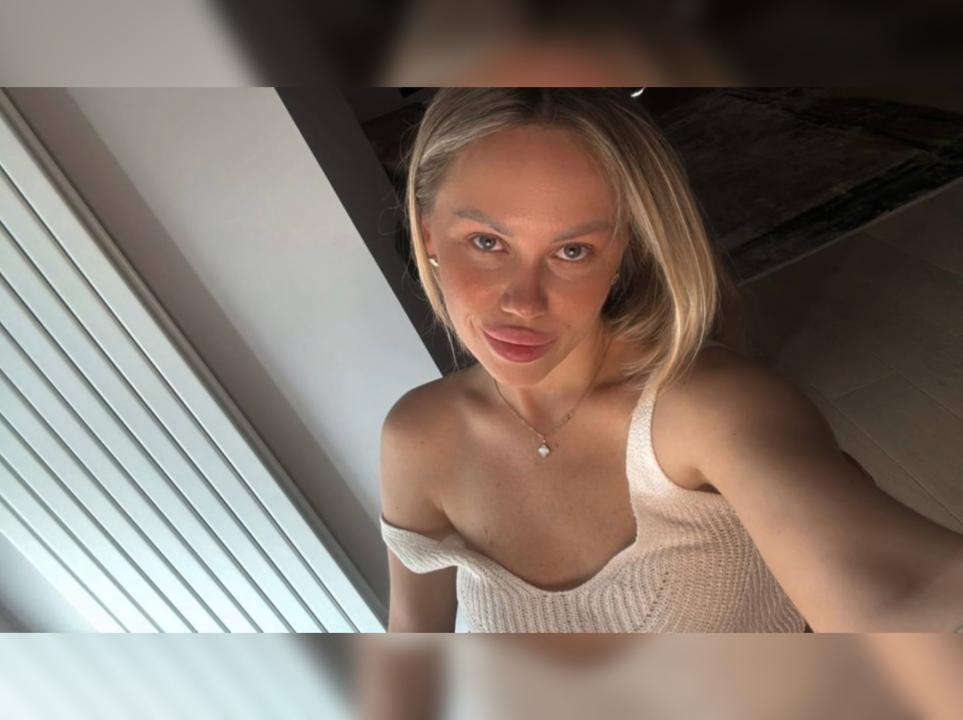 Webcam chat profile for RowanA: Ask about my Hobbies