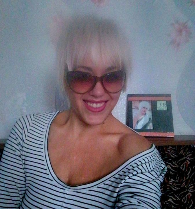 Webcam chat profile for Angela2044: Fitness