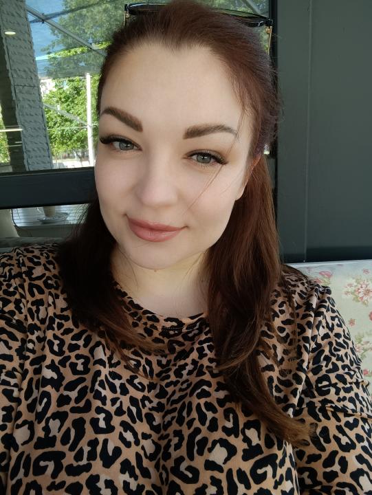 Webcam chat profile for KanyKiss: Outfits