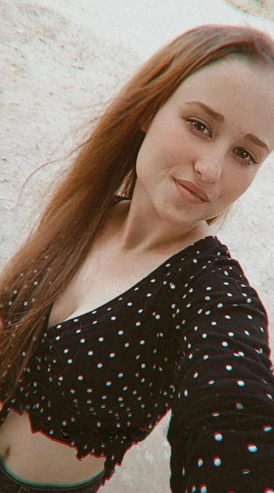 Webcam chat profile for Malinka21