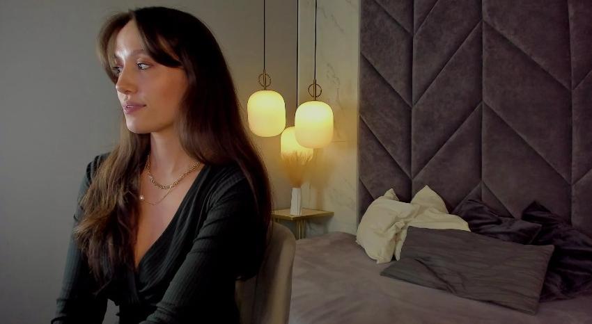 Webcam chat profile for AgnesGoddes: Legs, feet & shoes