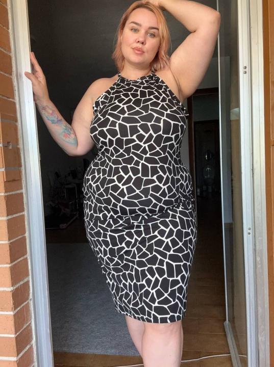 Webcam chat profile for MargotQOS: Legs, feet & shoes
