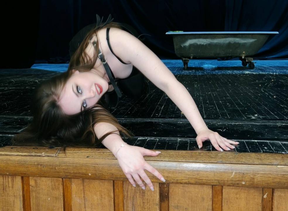 Webcam chat profile for Vonulat: Legs, feet & shoes