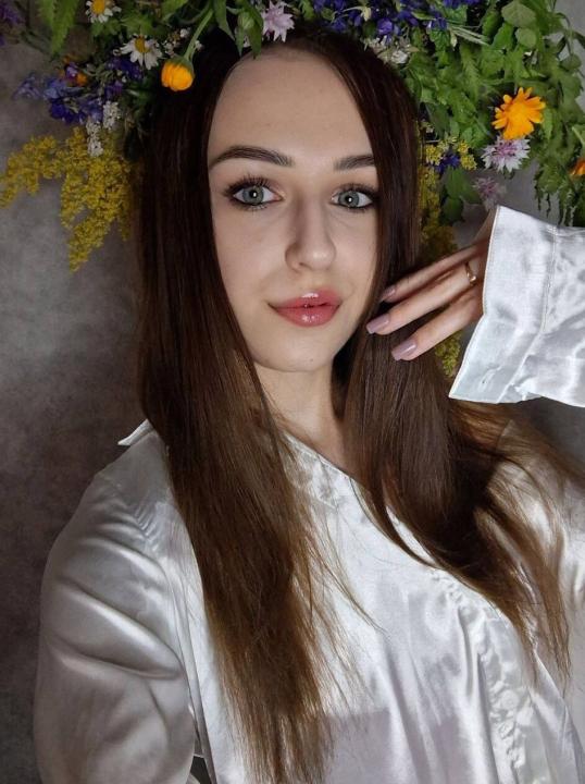 Webcam chat profile for Beatrice