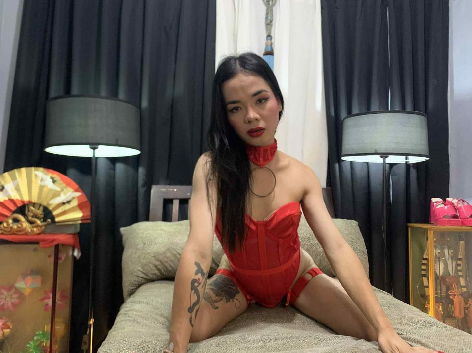 Webcam chat profile for xBIGHARDCOCK69: Kissing