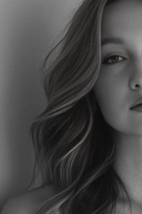 Webcam chat profile for SonyaBerry: Art