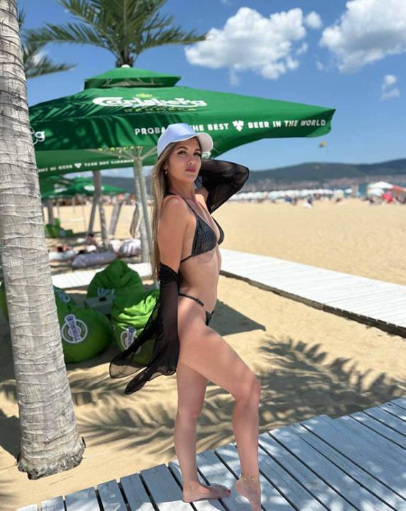 Webcam chat profile for Anaconda889: Strip-tease