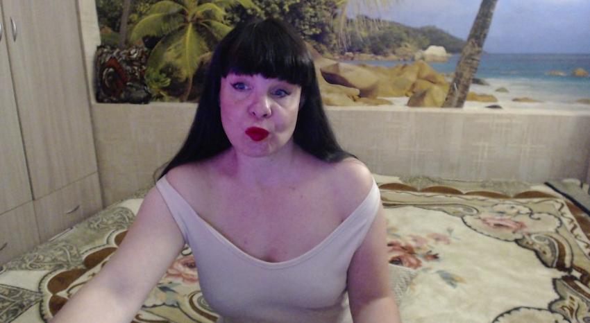 Webcam chat profile for Destinybbb: Bondage & discipline