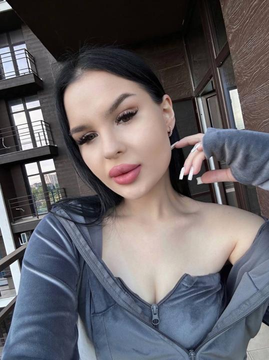 Webcam chat profile for SabinnA: Ask about my Hobbies
