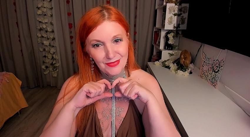Webcam chat profile for AlmazFireFoxOne: Kissing