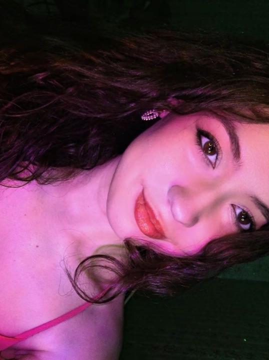 Webcam chat profile for Moonlace: Ask about my Hobbies