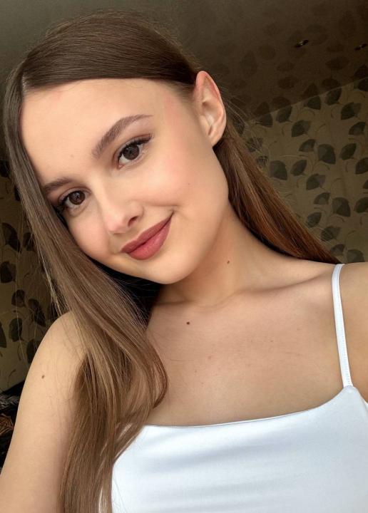 Webcam chat profile for FairyNova: Ask about my Hobbies
