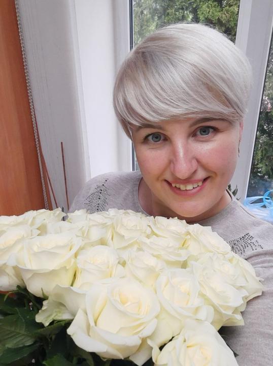 Webcam chat profile for Celestara: Cooking