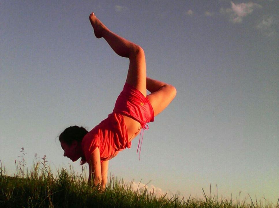 Webcam chat profile for KiraMuffin: Dancing