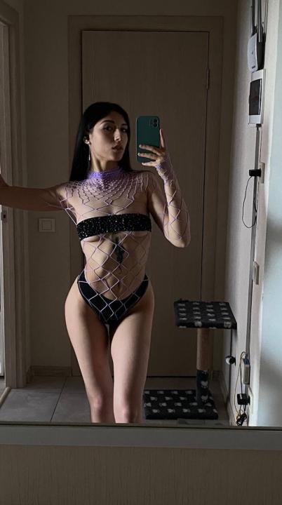 Webcam chat profile for LiaLiaaa: Leather
