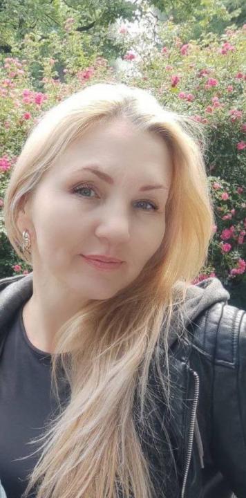 Webcam chat profile for LittleBlush
