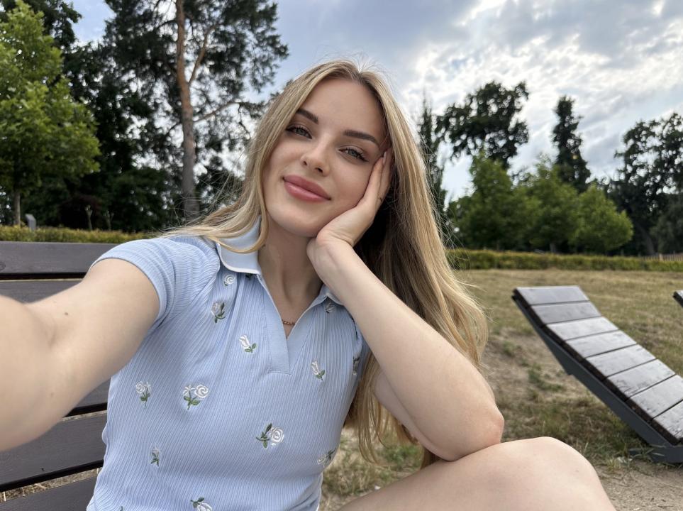 Webcam chat profile for AmistLove1