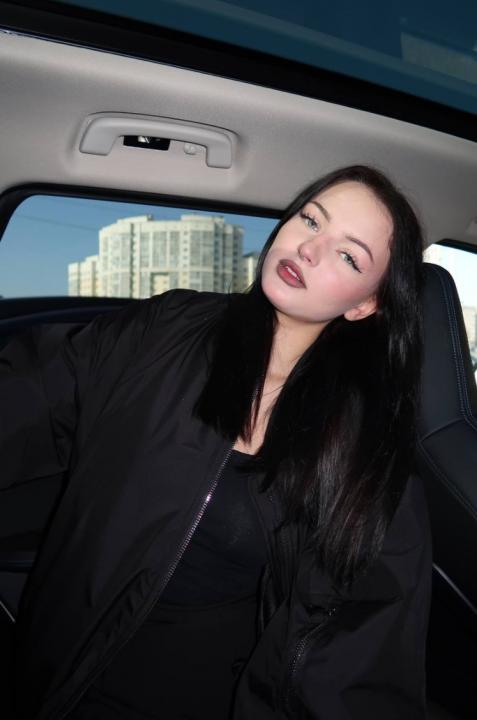 Webcam chat profile for ClassyNova: Ask about my Hobbies