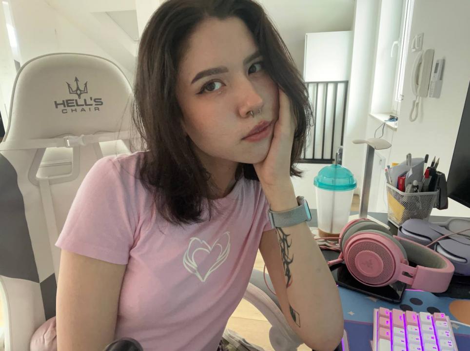 Webcam chat profile for PastelKiss: Outfits