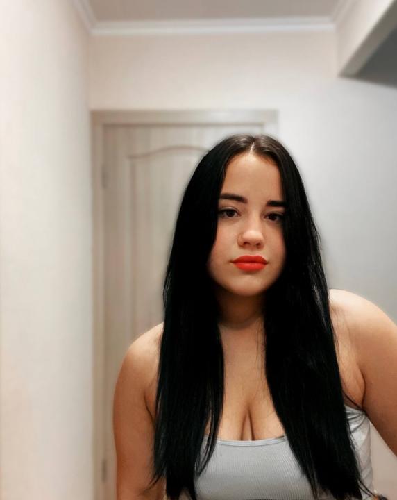 Webcam chat profile for LoveMuffin: Ask about my Hobbies
