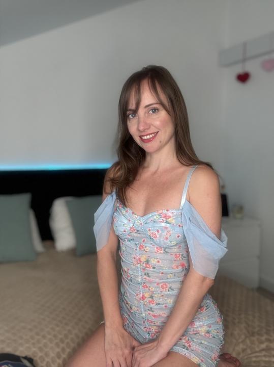 Webcam chat profile for SammyPeeks: Lingerie & stockings
