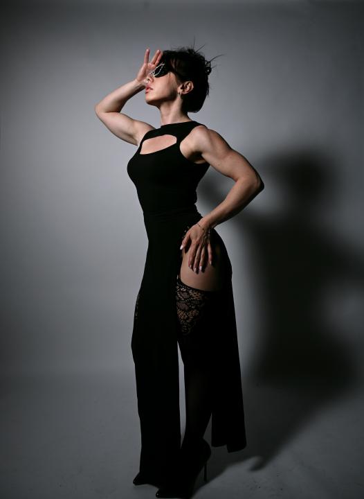 Webcam chat profile for KrissssCharming: Dominatrix