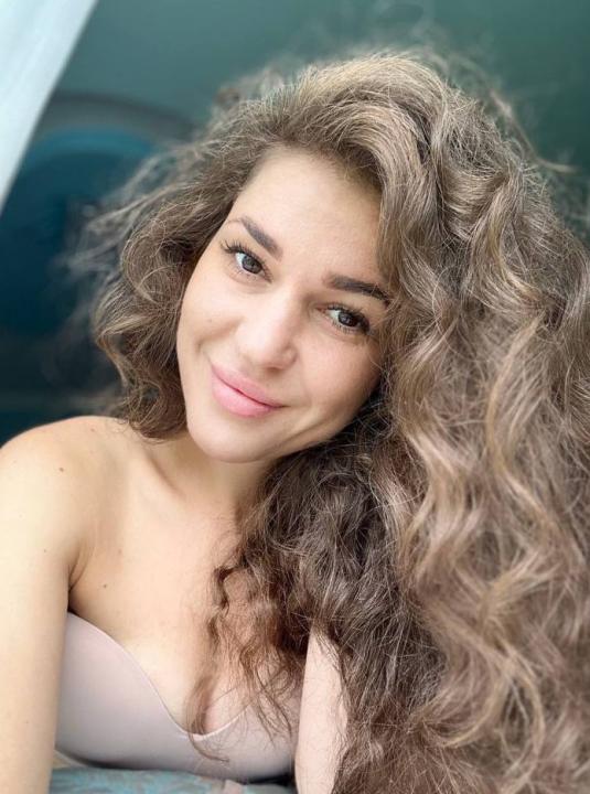 Webcam chat profile for KissieCutie