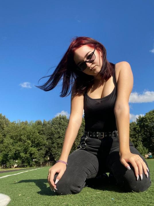 Webcam chat profile for AngelBerry: Ask about my Hobbies
