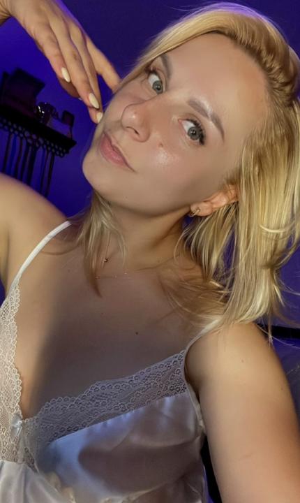 Webcam chat profile for MysteriousSoul: Outfits