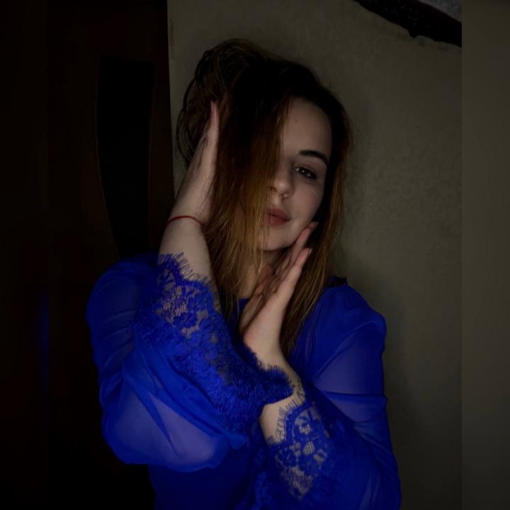 Webcam chat profile for Milaxcute