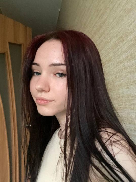 Webcam chat profile for WildBlueberry24: Piercings & tattoos