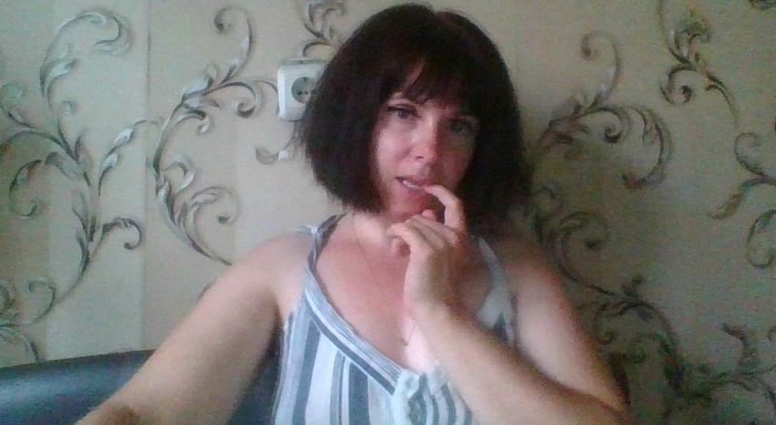 Webcam chat profile for Lily04418kiss: Lipstick