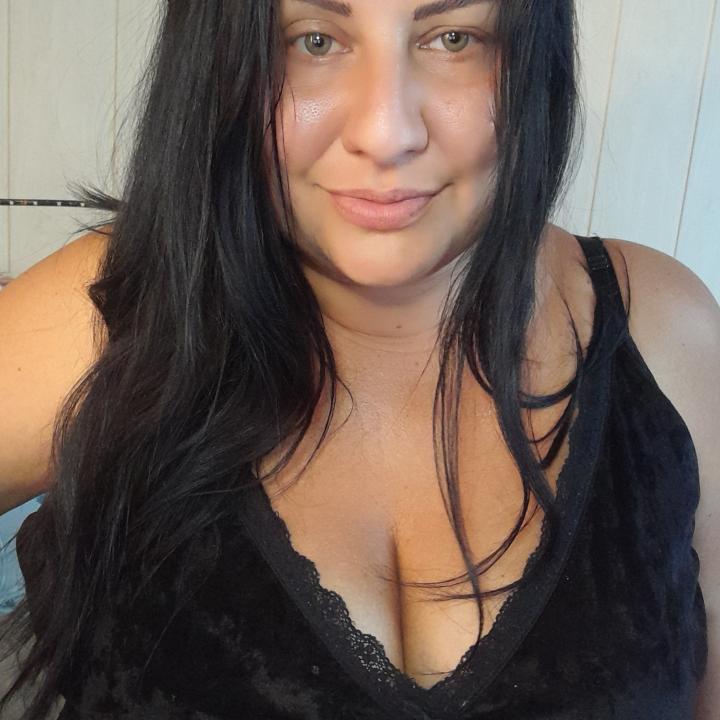Webcam chat profile for Lina41: Leather