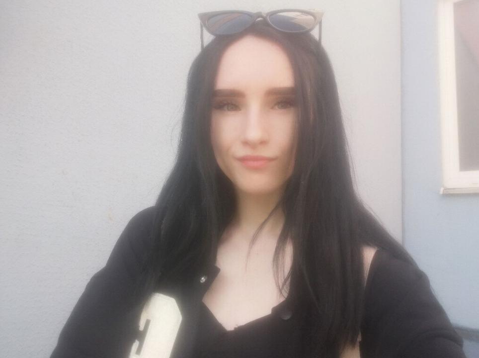 Webcam chat profile for SoftAngel: Dancing