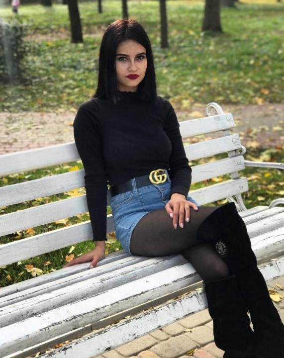 Webcam chat profile for MilaNaa: Ask about my Hobbies