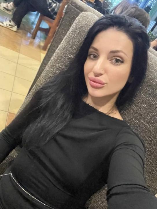 Webcam chat profile for Shakira