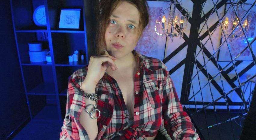 Webcam chat profile for SophiePure: Bondage & discipline