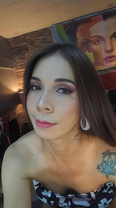 Webcam chat profile for CELINAFOX: Dominatrix