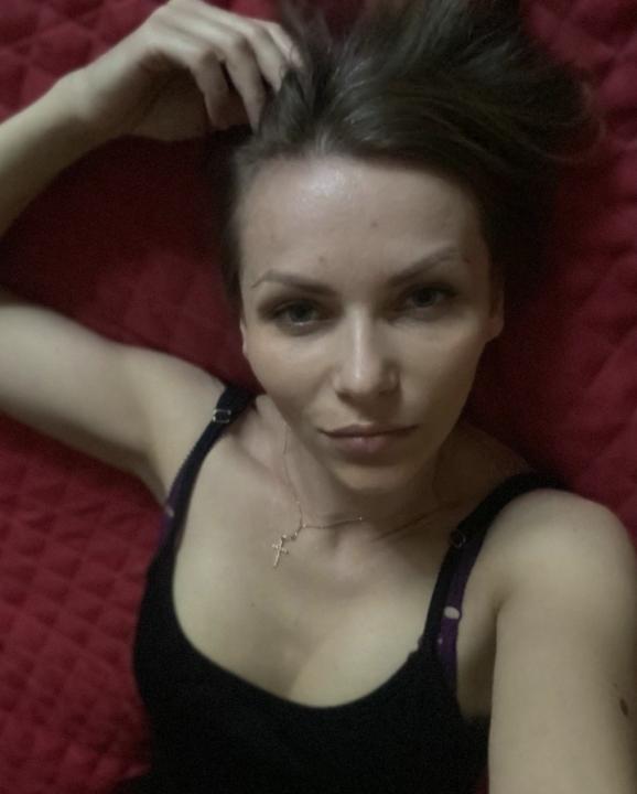 Webcam chat profile for LittleFoxyy: Outdoor Activities
