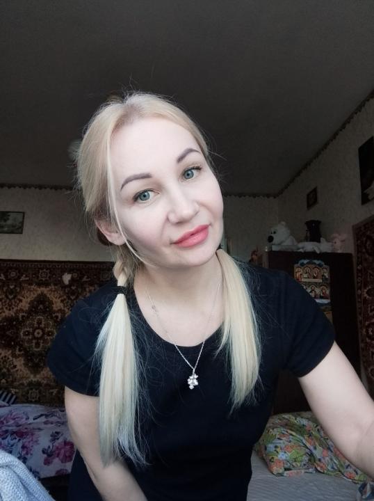 Webcam chat profile for AriaThorn: Ask about my Hobbies