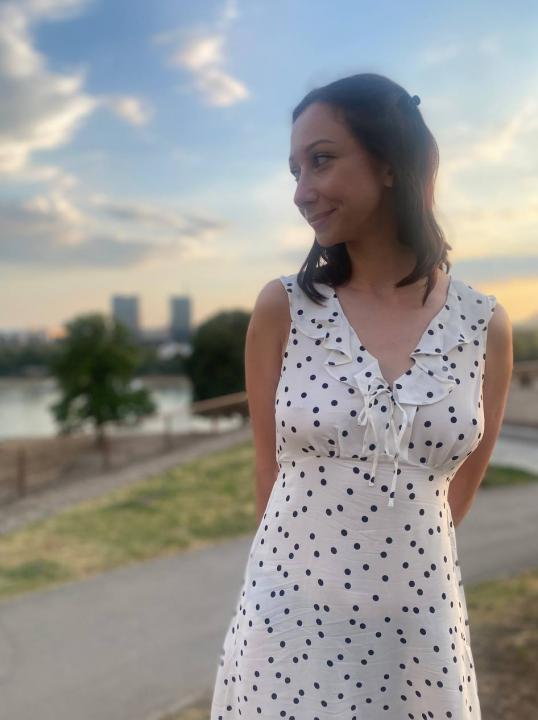 Webcam chat profile for Clarisse: Travel