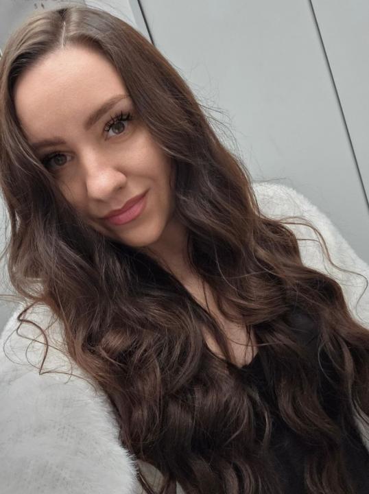 Webcam chat profile for JadeRaven: Ask about my Hobbies