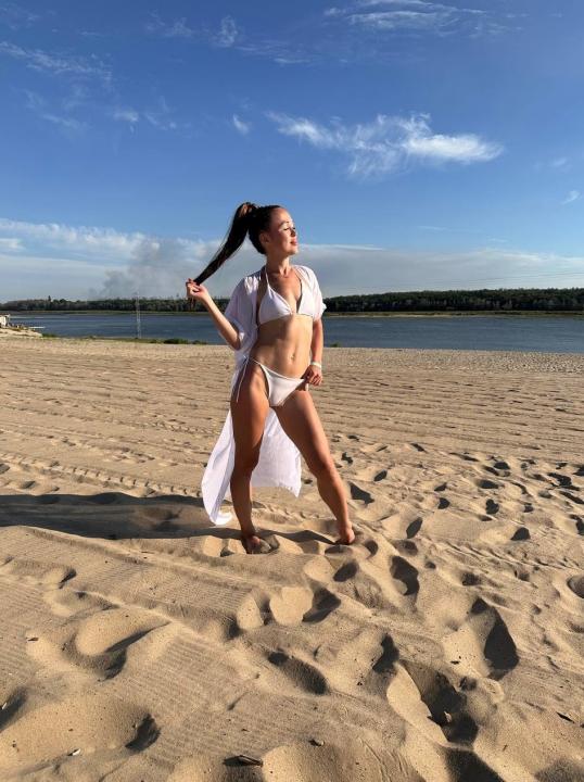 Webcam chat profile for Margosha1: Smoking