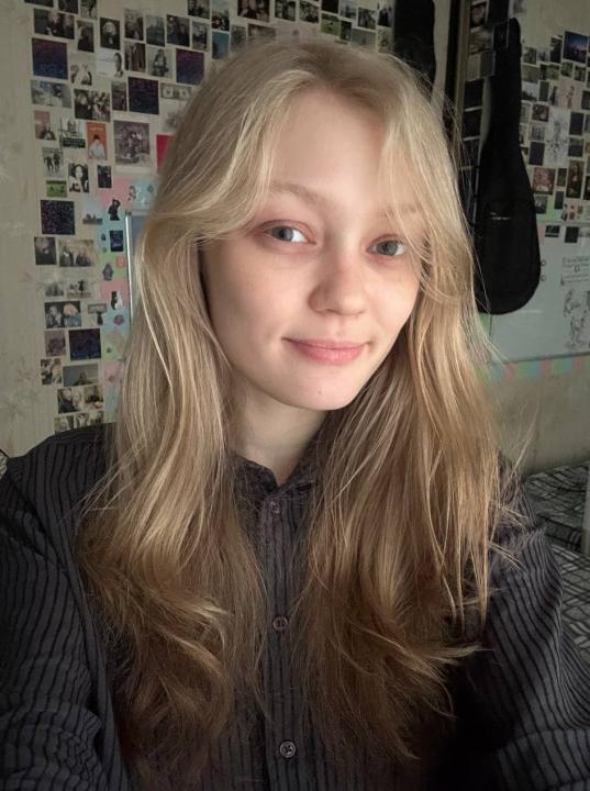 Webcam chat profile for SkySorceress