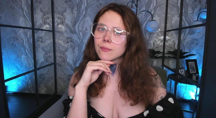 Webcam chat profile for SophiePure: Bondage & discipline